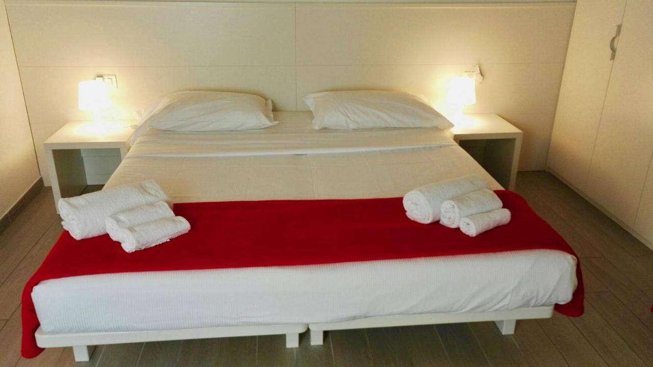 Residenza Cardo Massimo Hotel Verona Bagian luar foto